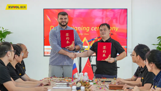 探索全球商机|徐沃俄罗斯代理商签约成功！